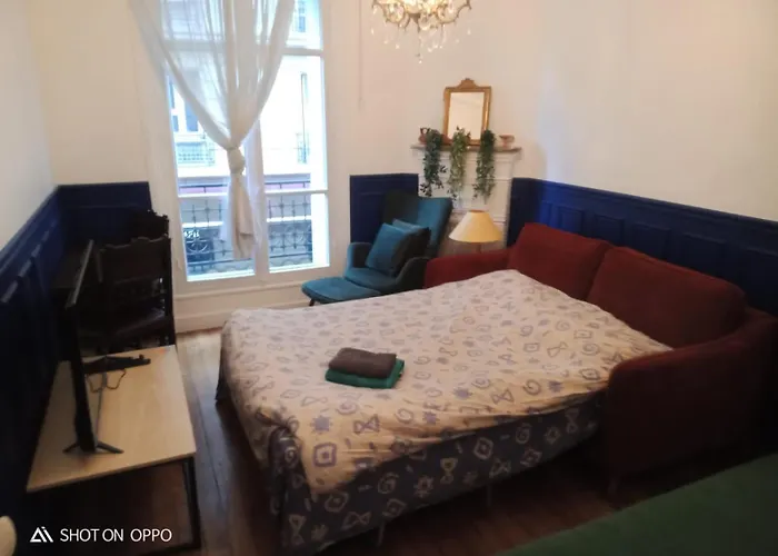 Large Family Typical Parisian Appartment
